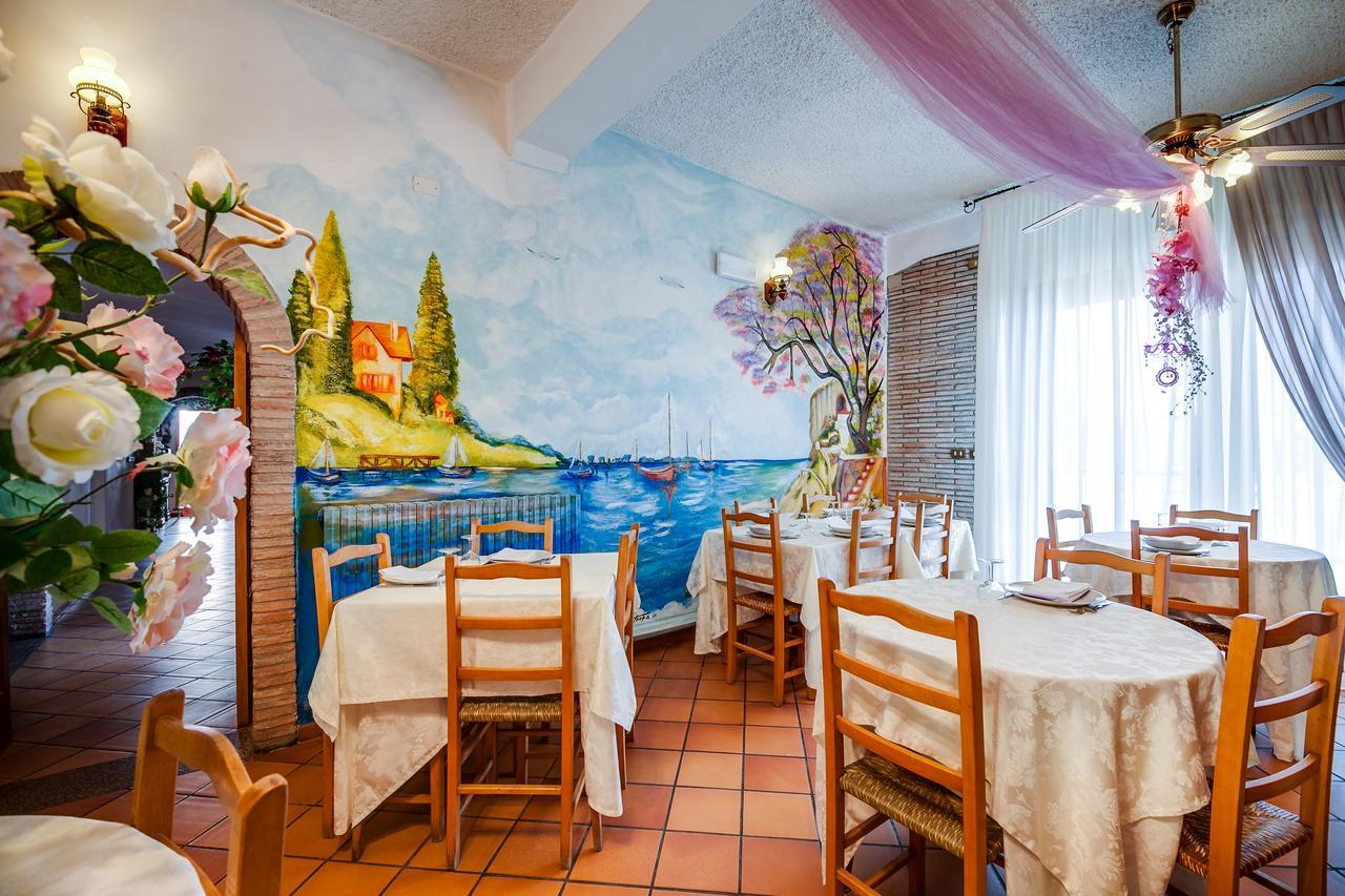Hotel Villa Laura Rimini Dış mekan fotoğraf